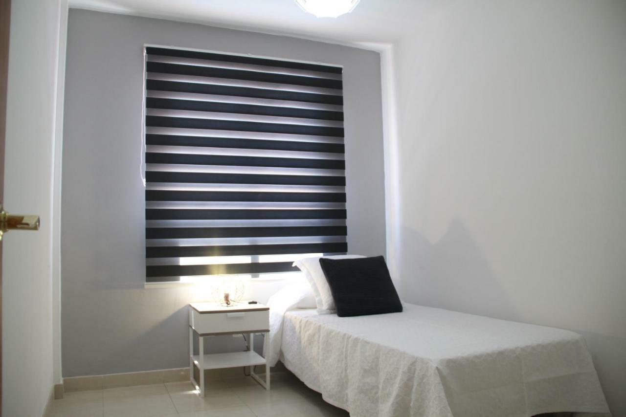 L&P Comfort Luxury House Vecindario  Exteriör bild